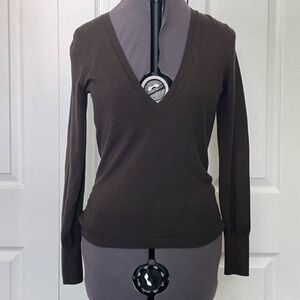 Banana Republic Dark Brown 100% Cotton Deep V-Neck Sweater • Size XS 🔴